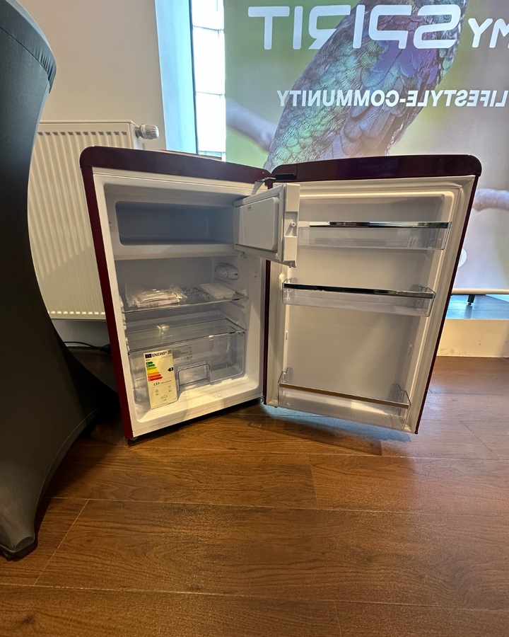 Amica Retro Kühlschrank 108 l mit Gefrierfach Standgerät
