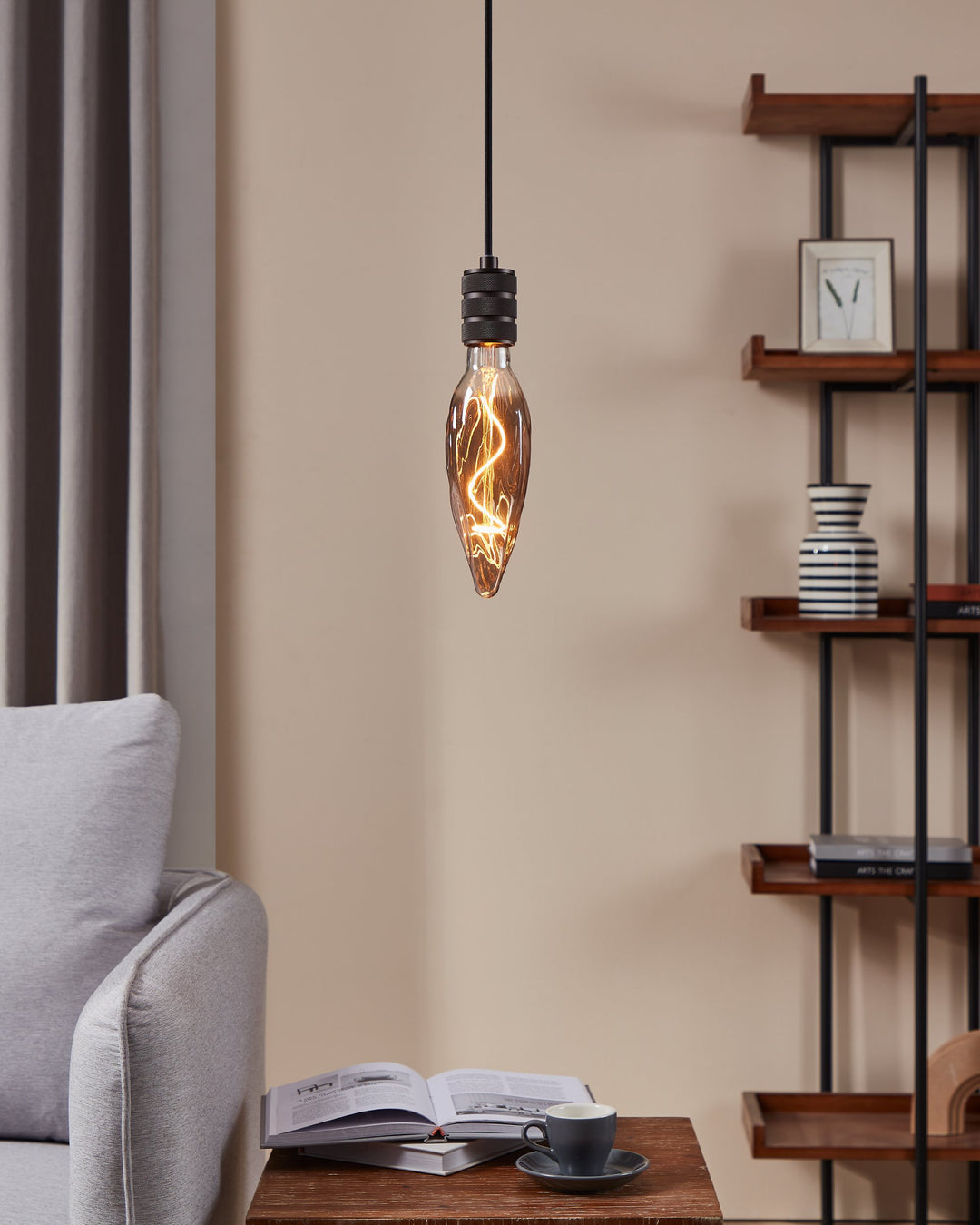 Leuchtmittel Lm_led_e27 Glas schwarz-transparent 1X4W L:25,5 Ø 7,8 cm in